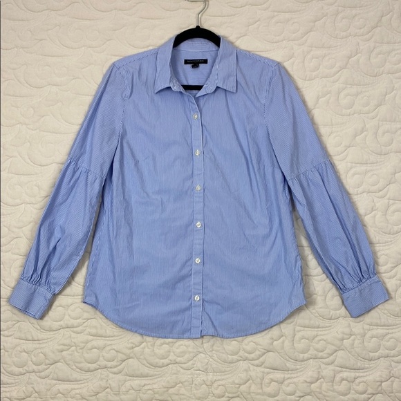 Banana Republic Button Down Shirt Seamed Sleeves Blue Stripes Size Medium - Picture 1 of 7